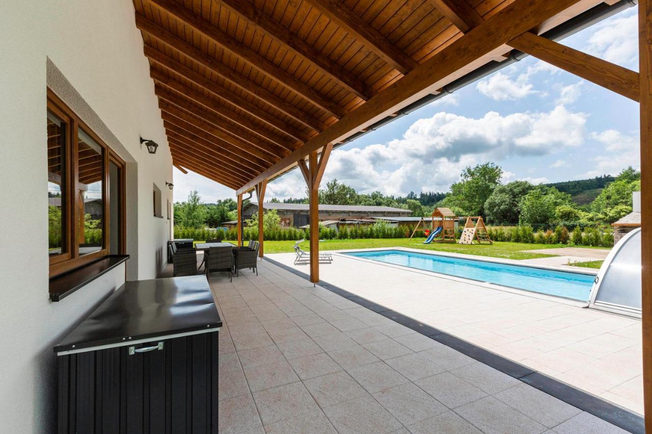 Holiday House Adam Prosecne Esterno foto