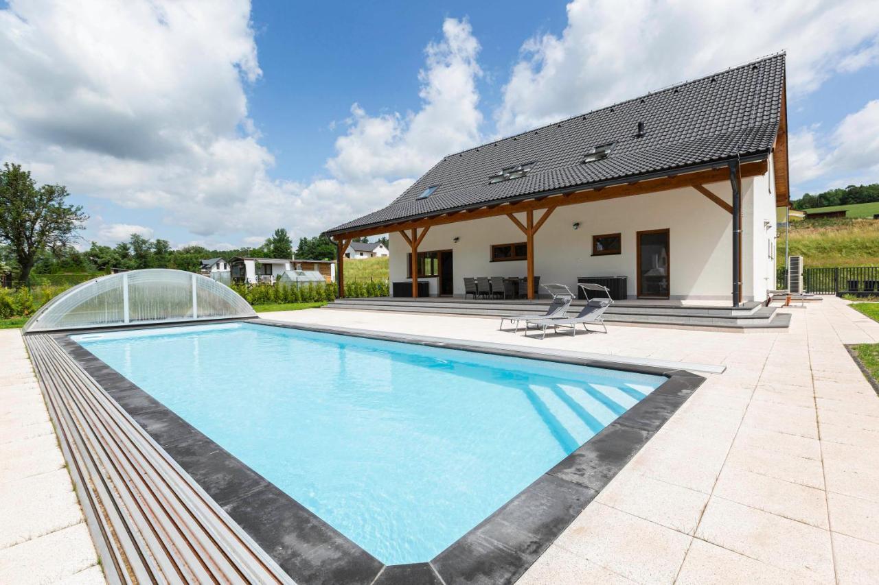 Holiday House Adam Prosecne Esterno foto