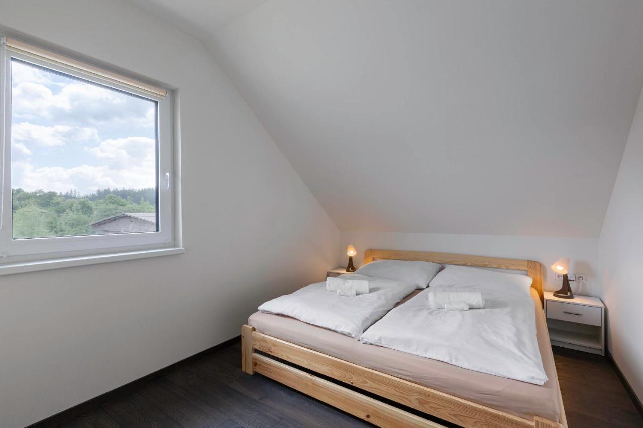 Holiday House Adam Prosecne Esterno foto
