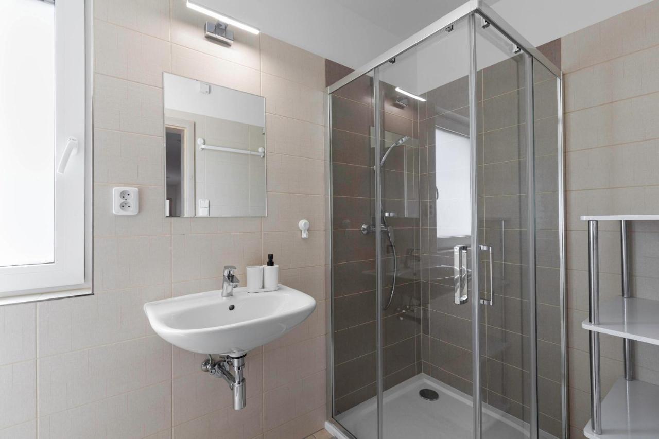 Holiday House Adam Prosecne Esterno foto